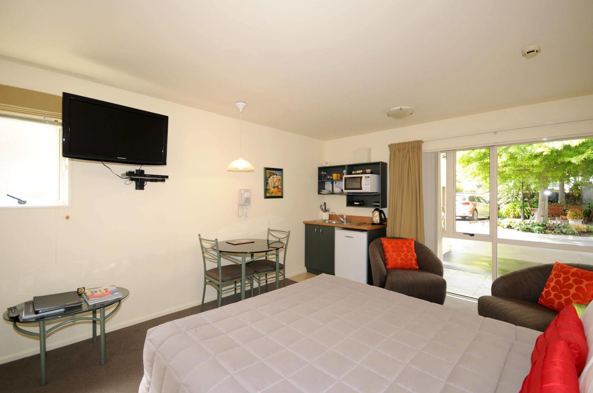 The Milano Christchurch Extérieur photo